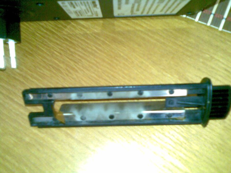 [es] - Neotec jonizator - se one strane plastike