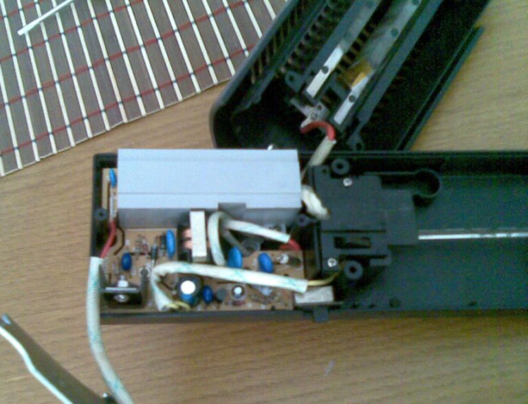 [es] - Neotec jonizator - se one strane plastike